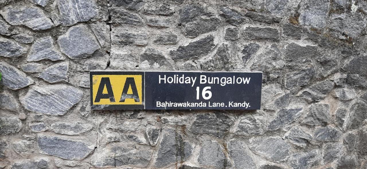 Aa Bungalow Kandy Eksteriør billede