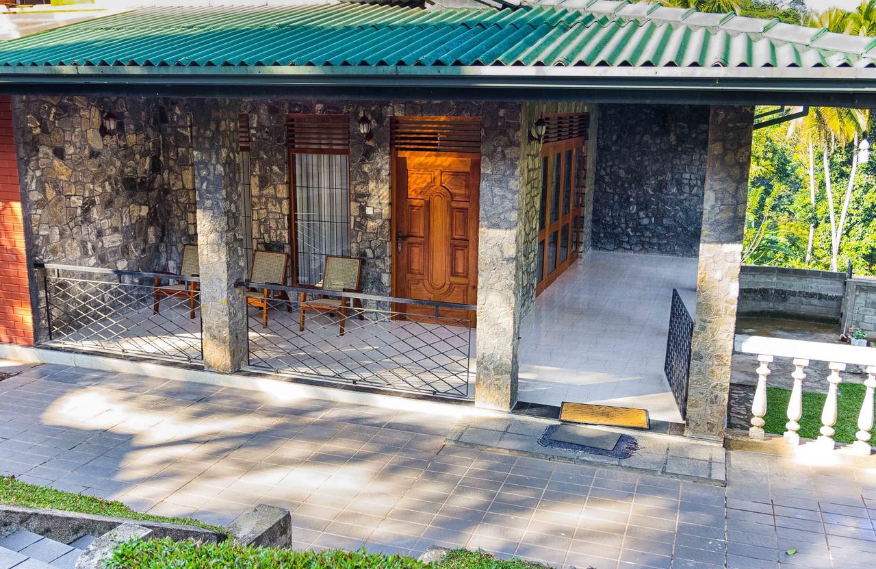 Aa Bungalow Kandy Eksteriør billede