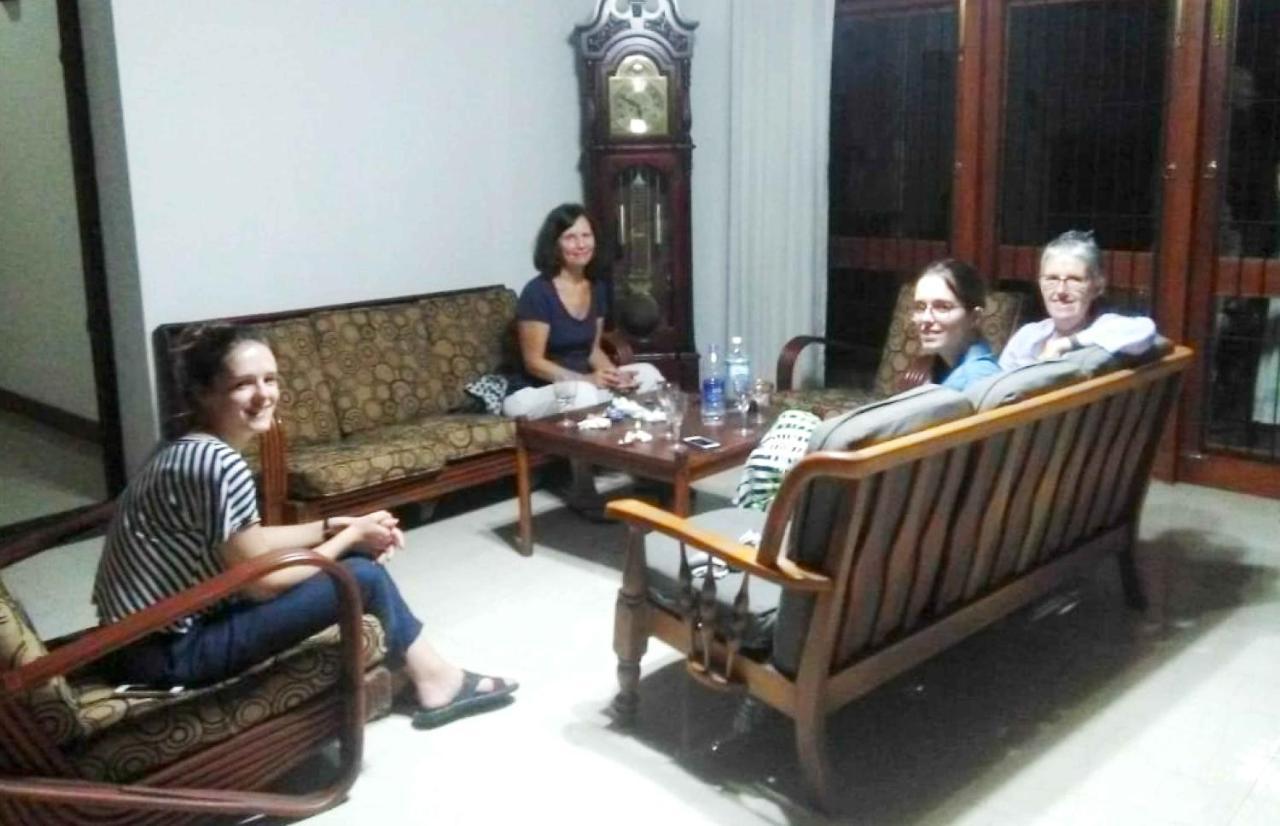 Aa Bungalow Kandy Eksteriør billede