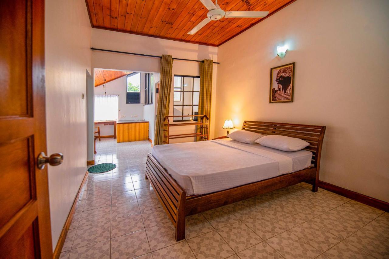 Aa Bungalow Kandy Eksteriør billede